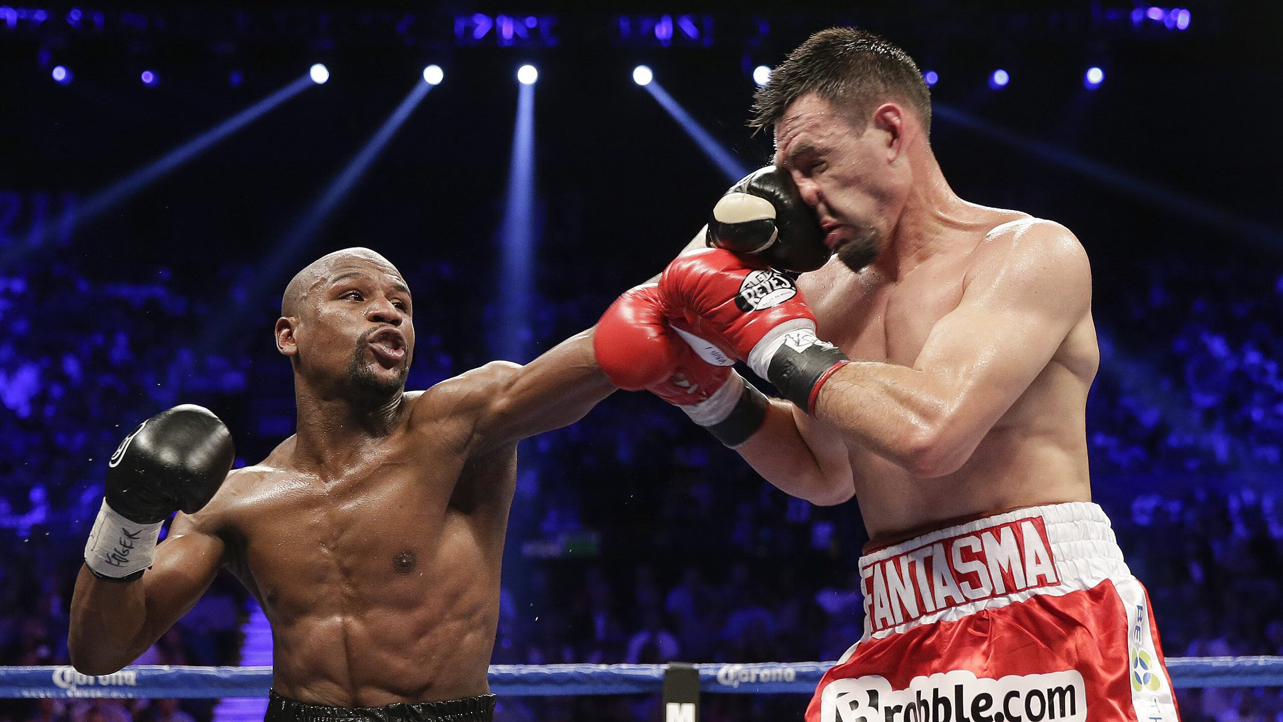 格林伍德的防守反击与精准拦截助袋鼠队控制比赛节奏,格林伍德速度快吗